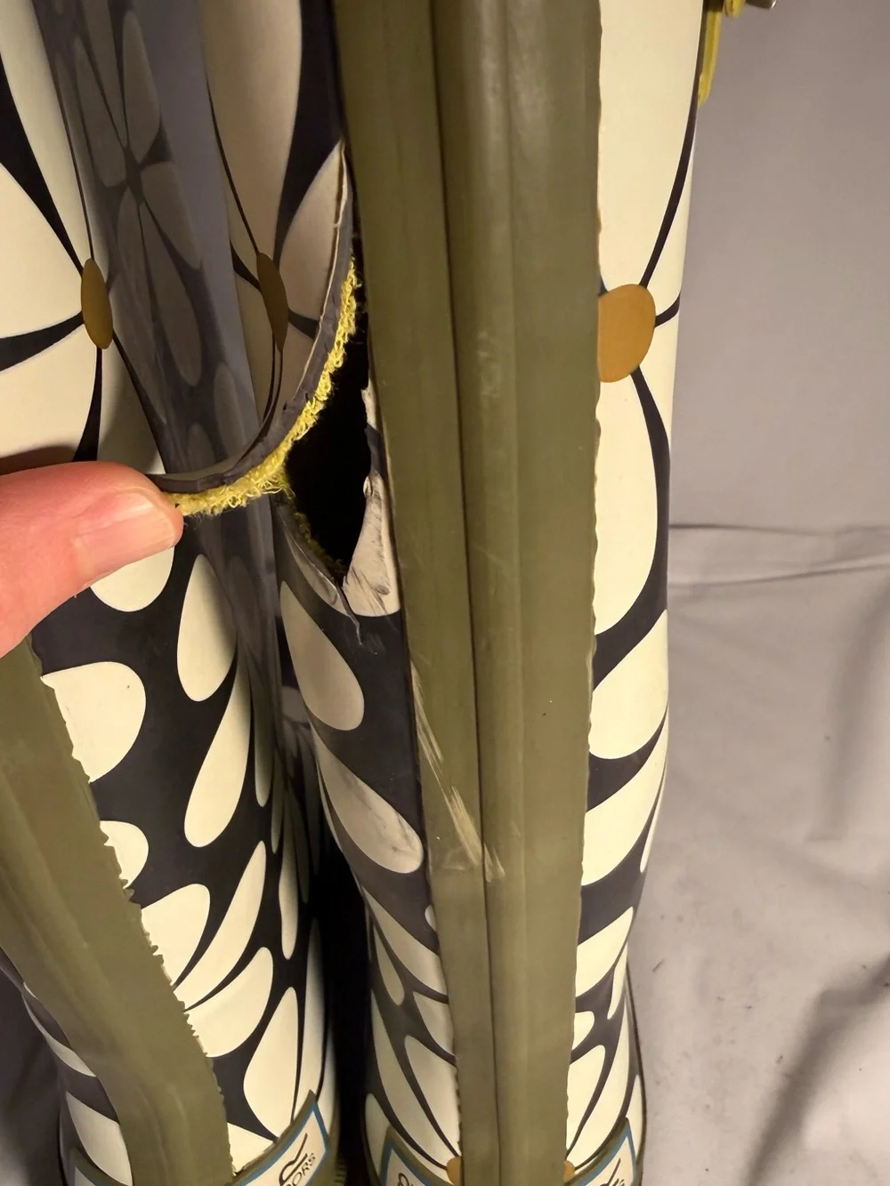 Orla Kiley Patterned Rain Boots - size 6
